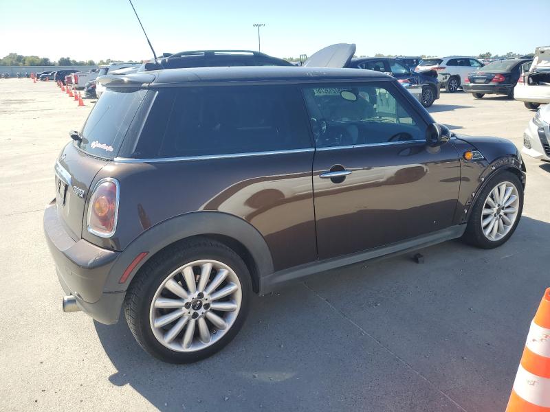Photo 3 from auction – 2010 MINI COOPER with VIN WMWMF3C59ATZ66997