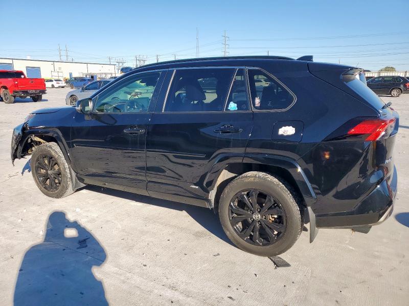 Photo 2 from auction – 2022 TOYOTA RAV4 SE with VIN JTM16RFV1ND076773