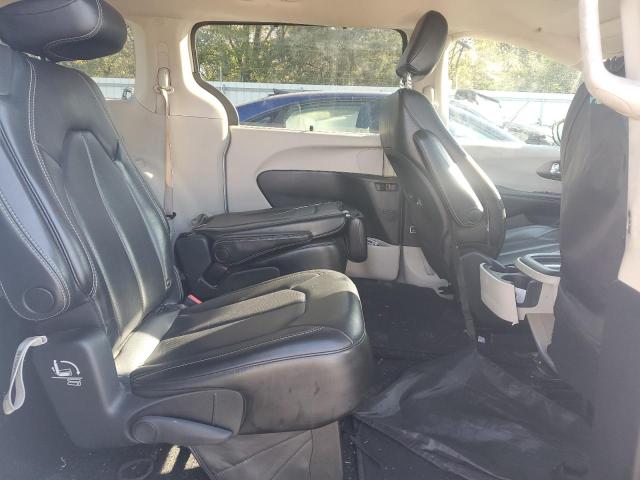 Photo 11 from auction – 2020 CHRYSLER VOYAGER LX with VIN 2C4RC1DG2LR156997
