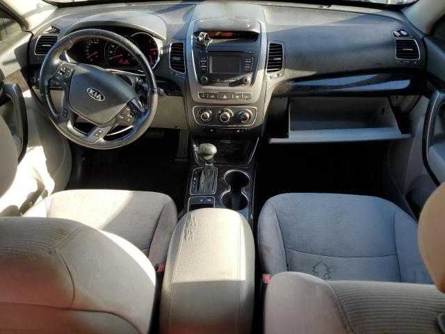 Photo 8 from auction – 2014 KIA SORENTO with VIN 5XYKT4A69EG437023