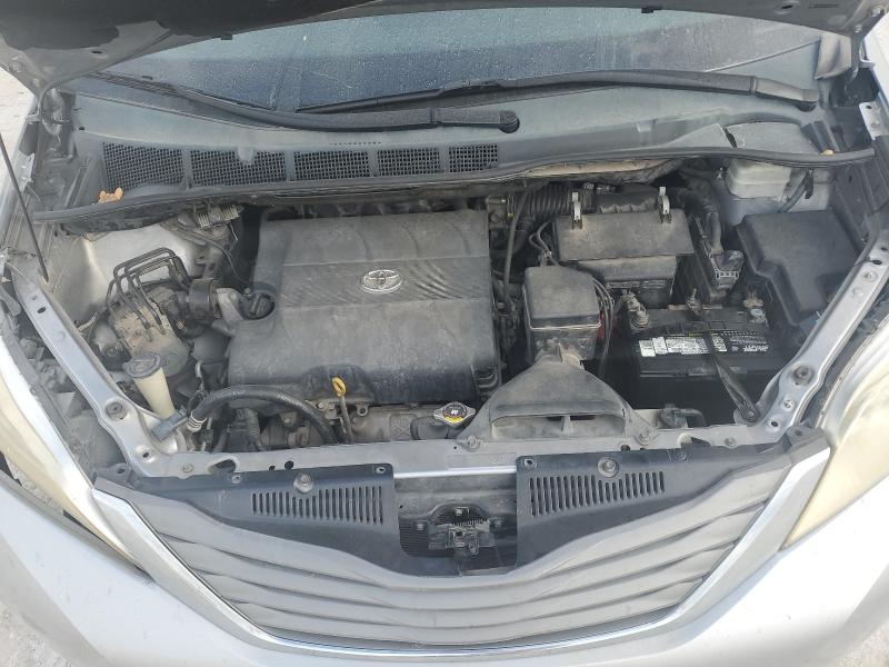 Photo 12 from auction – 2012 TOYOTA SIENNA XLE with VIN 5TDYK3DC9CS207913