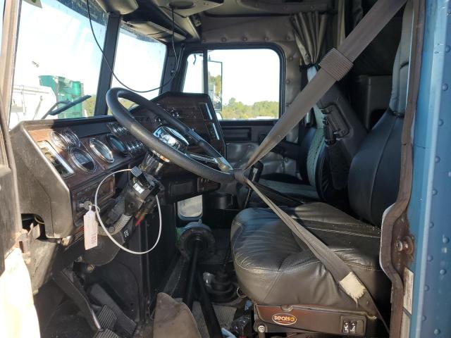 Photo 7 from auction – 2000 FREI FREIGHTLINER with VIN 1FUPCSZB7YDA97963