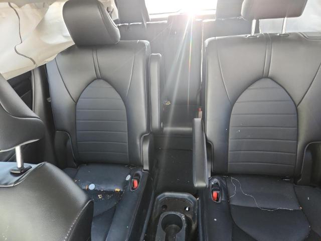 Photo 10 from auction – 2022 TOYOTA HIGHLANDER with VIN 5TDGZRBHXNS567915