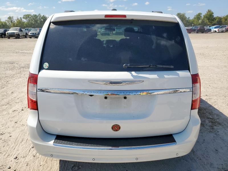 Photo 6 from auction – 2016 CHRYSLER TOWN & COU with VIN 2C4RC1CG2GR111291