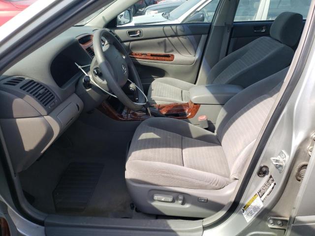 Photo 7 from auction – 2005 TOYOTA CAMRY LE with VIN 4T1BE32K25U516706