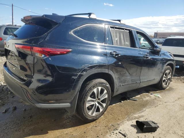 Photo 3 from auction – 2022 TOYOTA HIGHLANDER with VIN 5TDGZRBH6NS236250