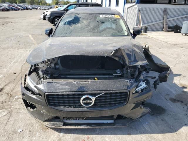 Снимка 5 от търг – 2022 VOLVO S60 B5 MOMENTUM с VIN 7JRL12FZ0NG172363