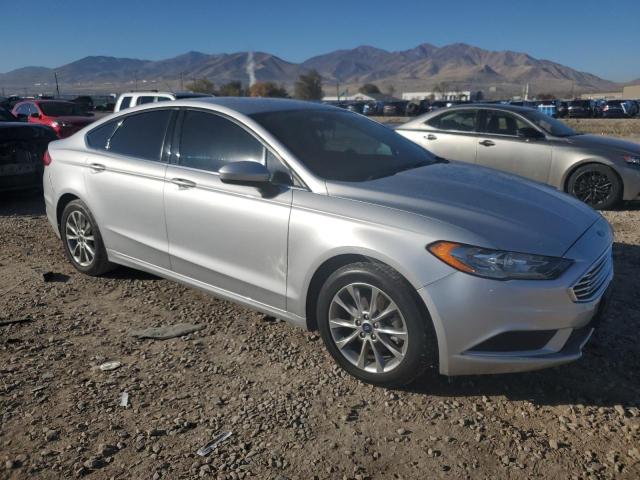 Photo 4 from auction – 2017 FORD FUSION SE with VIN 3FA6P0HD9HR399487