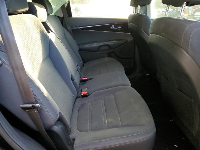 Photo 11 from auction – 2018 KIA SORENTO LX with VIN 5XYPGDA38JG367556