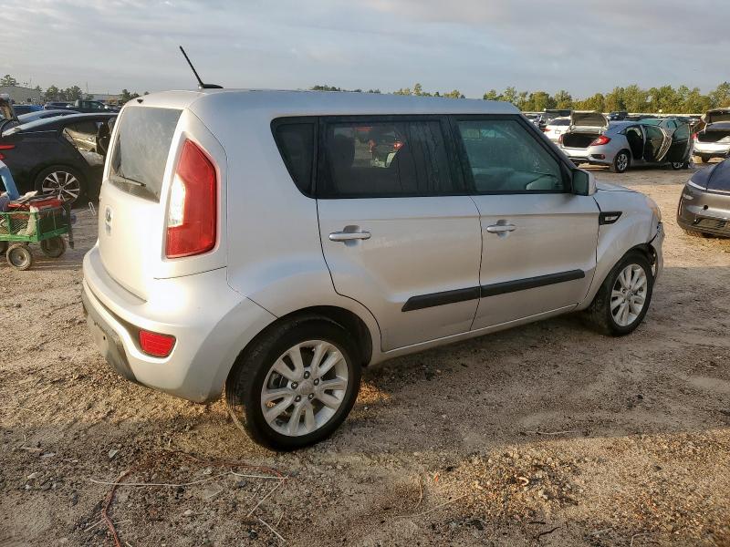 Photo 3 from auction – 2013 KIA SOUL with VIN KNDJT2A51D7754572