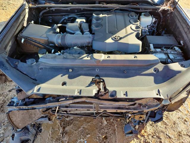 Photo 12 from auction – 2011 TOYOTA 4RUNNER SR with VIN JTEBU5JR7B5063542
