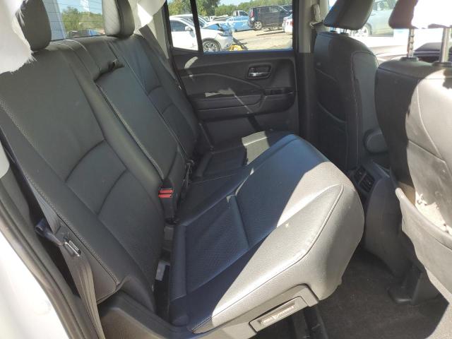 Photo 10 from auction – 2017 HONDA RIDGELINE with VIN 5FPYK2F58HB002465