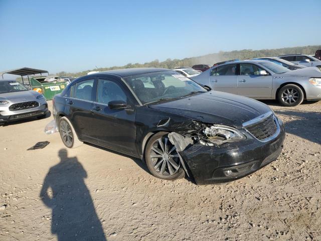 Photo 4 from auction – 2012 CHRYSLER 200 with VIN 1C3CCBHG5CN307211