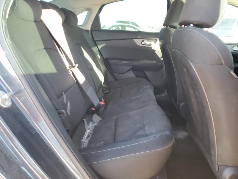 Photo 10 from auction – 2021 KIA FORTE FE with VIN 3KPF24AD0ME295661
