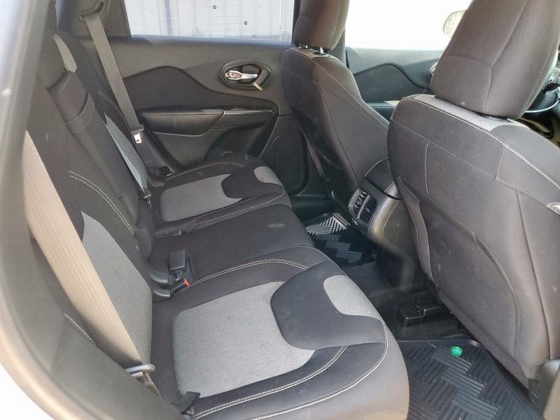 Photo 10 from auction – 2015 JEEP CHEROKEE S with VIN 1C4PJLAB4FW684408