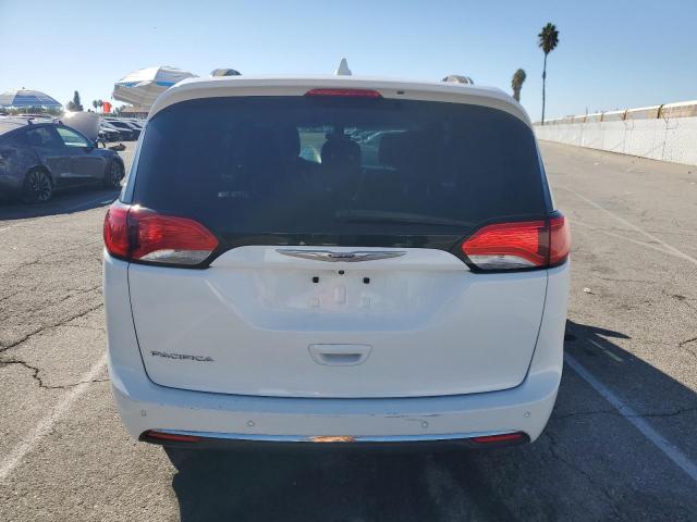 Photo 6 from auction – 2018 CHRYSLER PACIFICA T with VIN 2C4RC1BG2JR211061