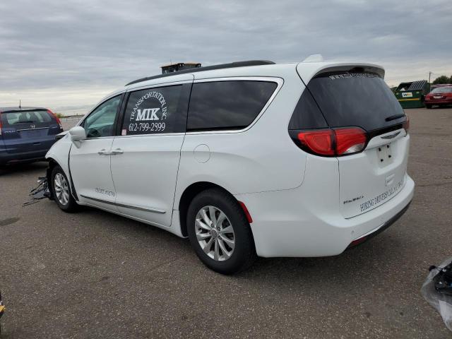 Photo 2 from auction – 2017 CHRYSLER PACIFICA T with VIN 2C4RC1BG2HR598964