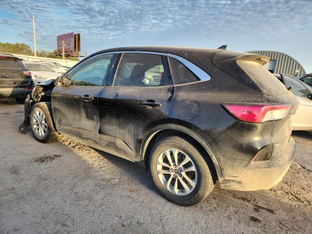 Photo 2 from auction – 2020 FORD ESCAPE with VIN 1FMCU0G62LUB02632