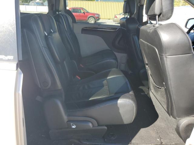 Photo 11 from auction – 2013 CHRYSLER TOWN & COU with VIN 2C4RC1GG9DR748183