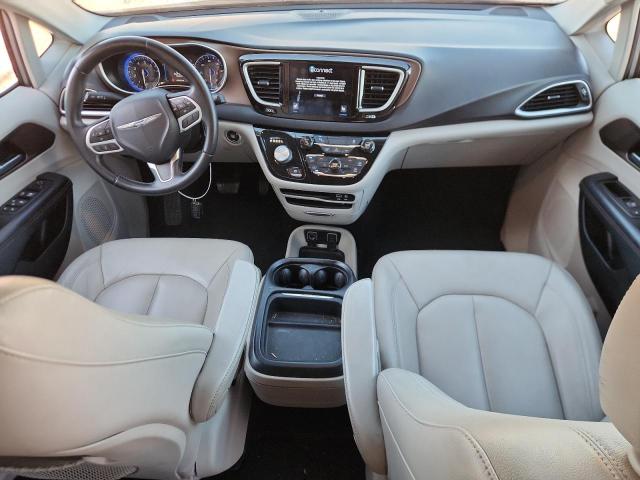 Photo 8 from auction – 2017 CHRYSLER PACIFICA T with VIN 2C4RC1BG3HR657861