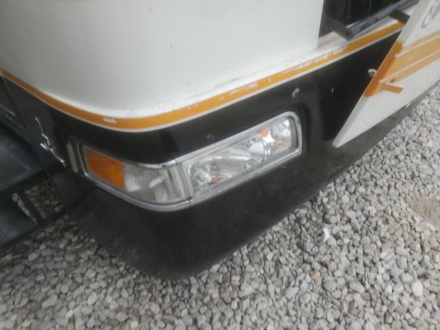 Photo 9 from auction – 2000 SPARTAN MOTORHOME with VIN 4VZBN2399YC037928