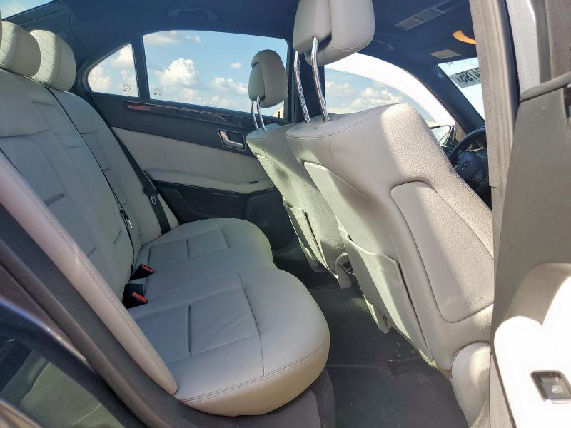 Photo 10 from auction – 2012 MERCEDES-BENZ E 350 with VIN WDDHF5KBXCA531305
