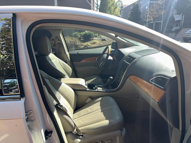 Photo 5 from auction – 2011 LINCOLN MKX with VIN 2LMDJ6JK7BBJ19568