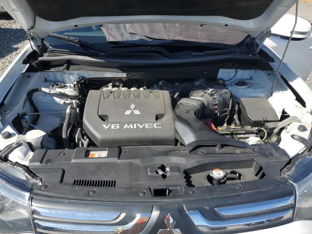 Photo 12 from auction – 2014 MITSUBISHI OUTLANDER with VIN JA4JZ4AX4EZ015417