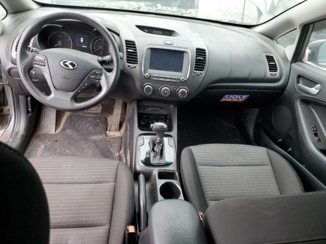 Photo 8 from auction – 2017 KIA FORTE LX with VIN KNAFK5A82H5716917