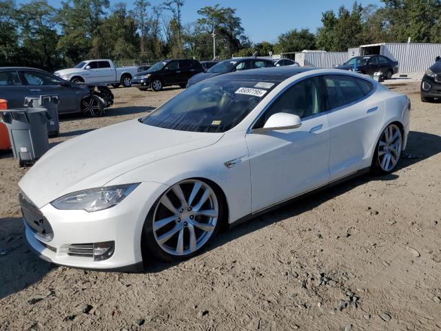 TESLA MODEL S 2013 with VIN 5YJSA1CN4DFP06737 - Photo from auction