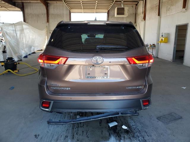 Photo 6 from auction – 2018 TOYOTA HIGHLANDER with VIN 5TDDZRFH6JS489785