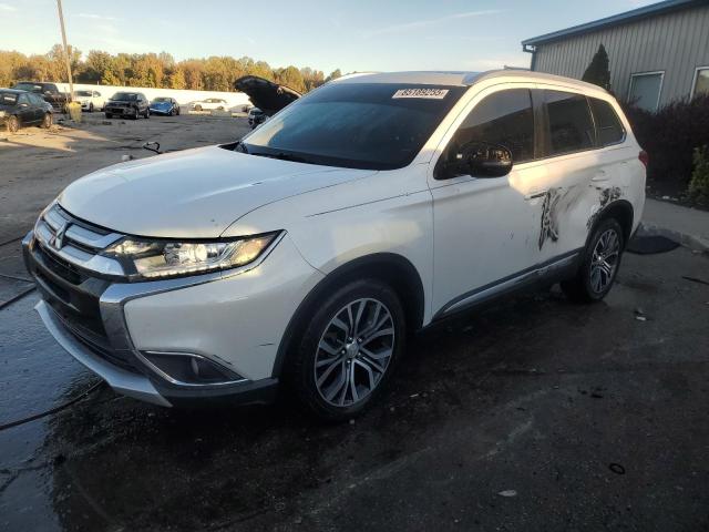 MITSUBISHI OUTLANDER 2017 with VIN JA4AZ3A35HZ057526 - Photo from auction