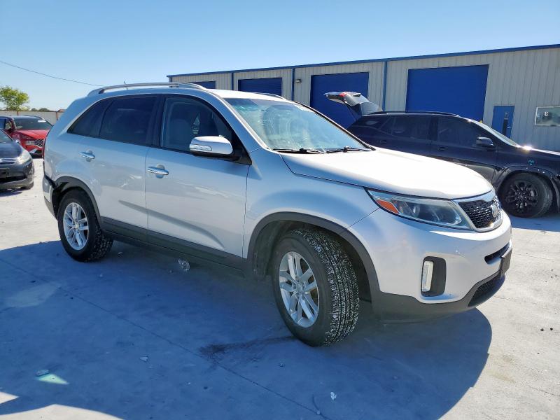 Photo 4 from auction – 2014 KIA SORENTO LX with VIN 5XYKT3A60EG488341
