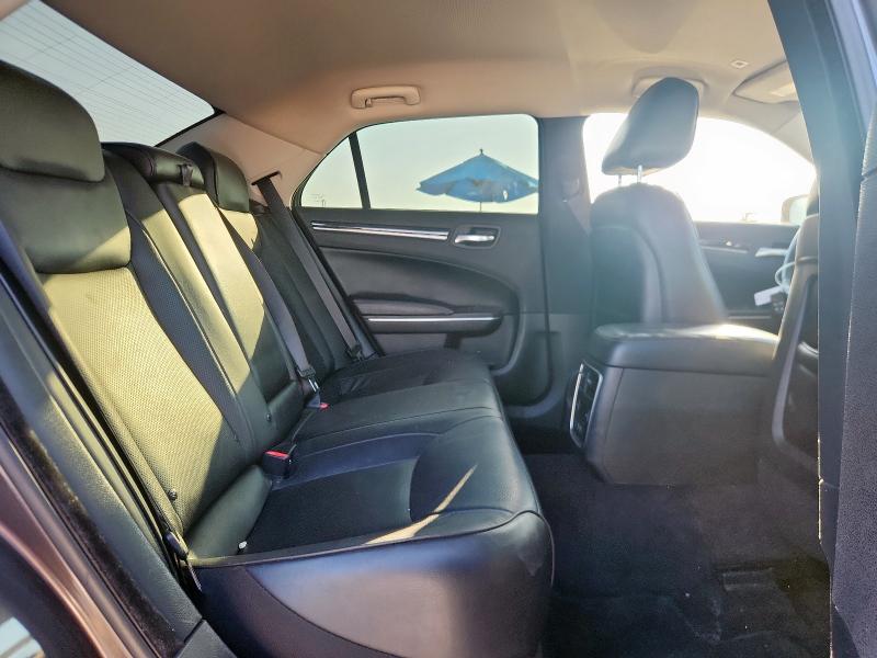 Photo 10 from auction – 2018 CHRYSLER 300 LIMITED with VIN 2C3CCAKG4JH267969
