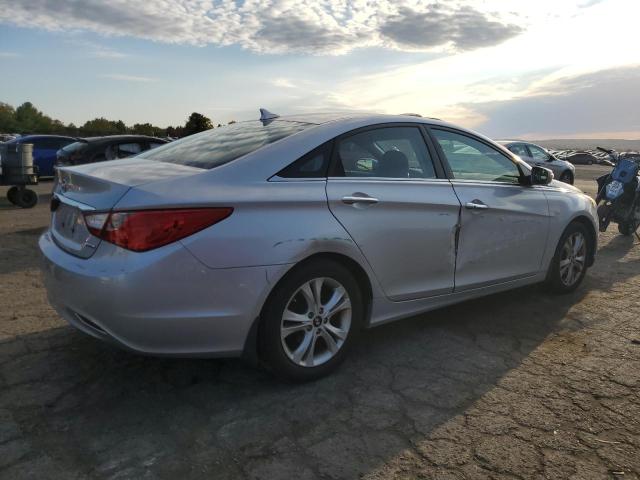 Photo 3 from auction – 2011 HYUNDAI SONATA SE with VIN 5NPEC4AC5BH294319