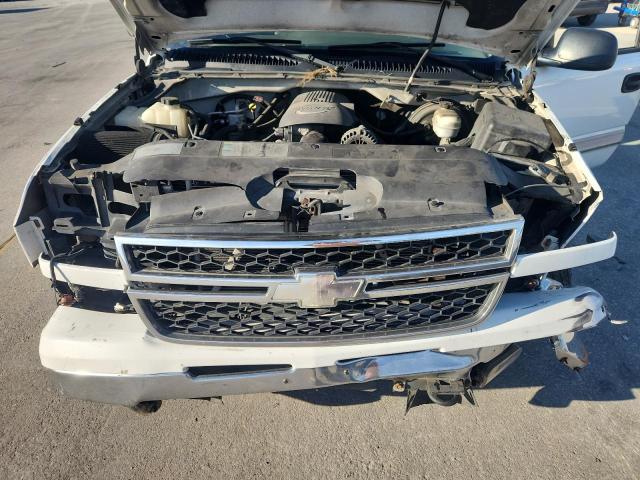 Photo 11 from auction – 2006 CHEVROLET SILVERADO with VIN 1GCEC19T96Z116379