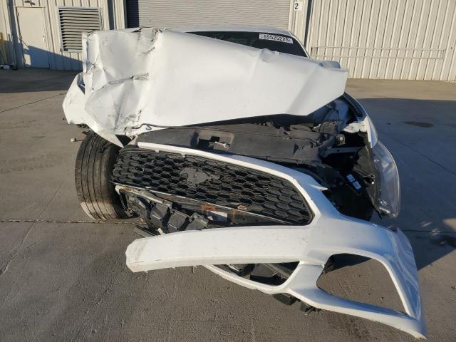 Photo 5 from auction – 2016 FORD MUSTANG with VIN 1FA6P8AM4G5273080