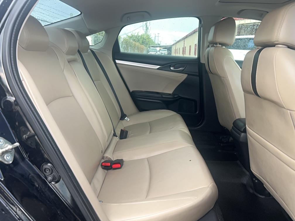Photo 6 from auction – 2017 HONDA CIVIC EXL with VIN 2HGFC1F7XHH650149