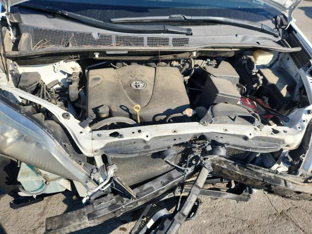 Photo 12 from auction – 2018 TOYOTA SIENNA LE with VIN 5TDKZ3DC6JS921674