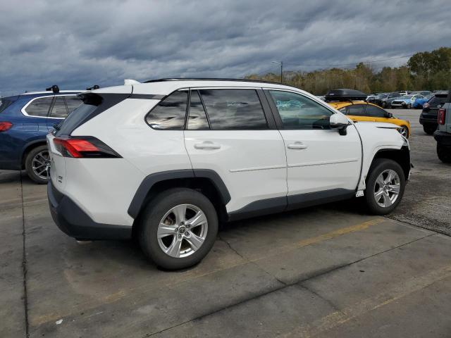 Photo 3 from auction – 2021 TOYOTA RAV4 XLE with VIN 2T3P1RFV3MC243243