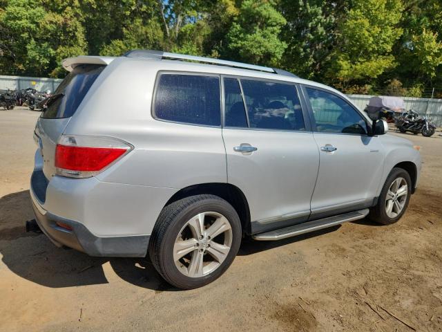 Photo 3 from auction – 2013 TOYOTA HIGHLANDER with VIN 5TDDK3EH2DS219802