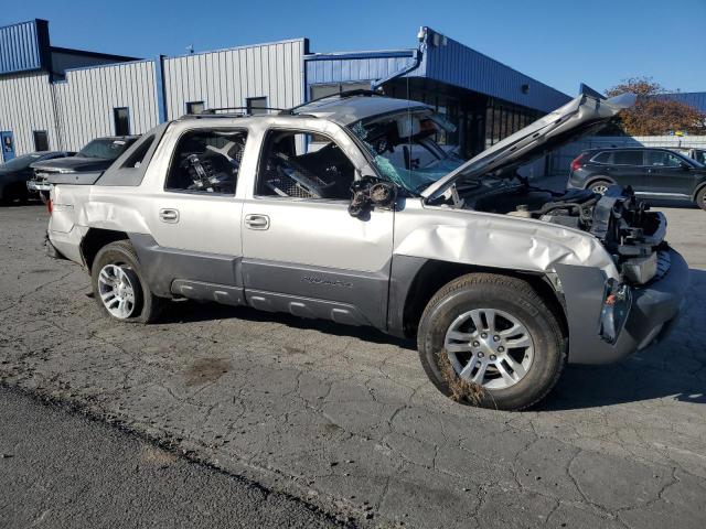 Photo 4 from auction – 2004 CHEVROLET AVALANCHE with VIN 3GNEC12T94G204072