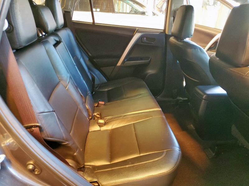 Photo 11 from auction – 2018 TOYOTA RAV4 with VIN JTMZFREV1JJ158454