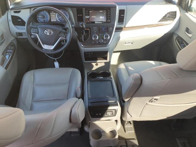 Photo 8 from auction – 2018 TOYOTA SIENNA XLE with VIN 5TDYZ3DC2JS916482