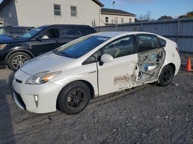 TOYOTA PRIUS 2014 with VIN JTDKN3DU2E0382032 - Photo from auction