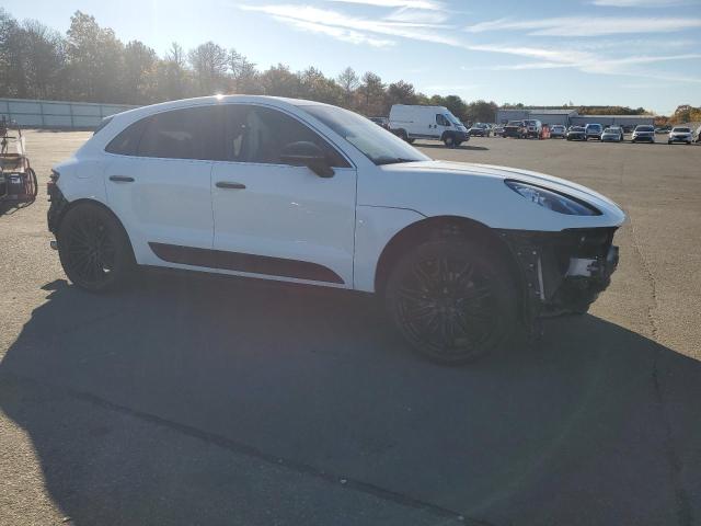 Photo 4 from auction – 2015 PORSCHE MACAN S with VIN WP1AB2A50FLB60163