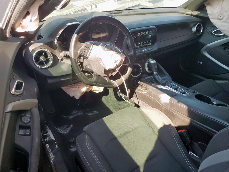 Photo 8 from auction – 2018 CHEVROLET CAMARO LT with VIN 1G1FB1RX9J0147700