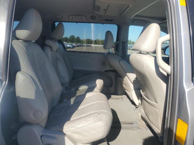 Photo 11 from auction – 2011 TOYOTA SIENNA XLE with VIN 5TDYK3DC1BS071534