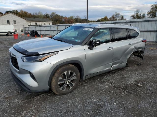 Photo 1 from auction – 2022 TOYOTA HIGHLANDER with VIN 5TDHZRBHXNS230553