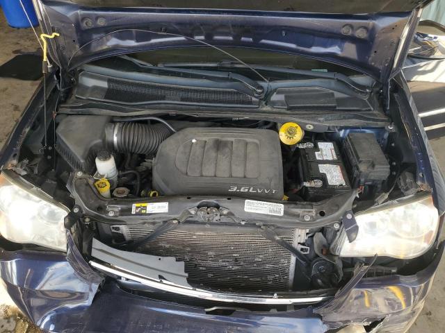 Photo 12 from auction – 2015 CHRYSLER TOWN & COU with VIN 2C4RC1CG8FR506381